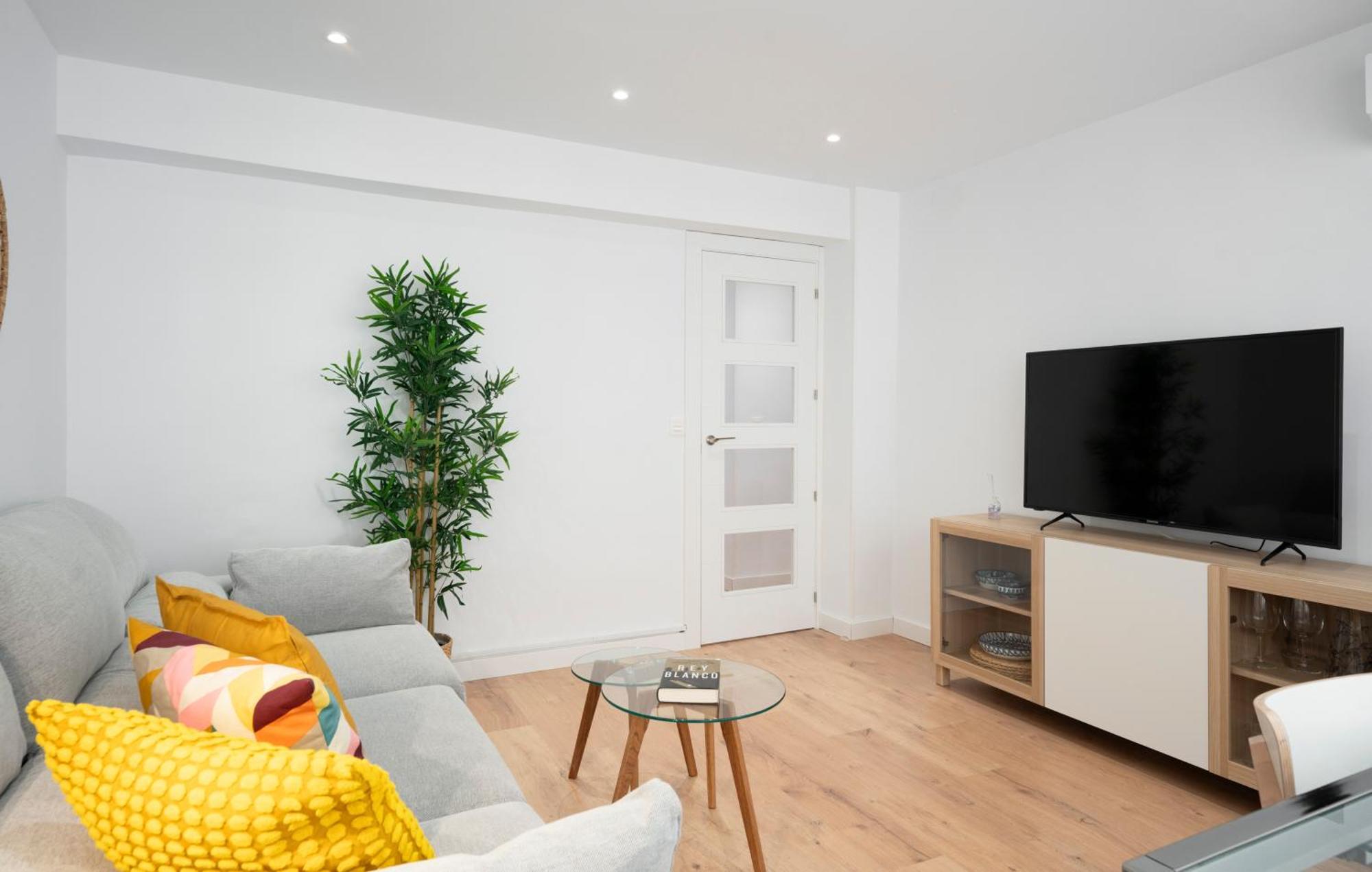 Ronda Suites Junto Estacion Tren Y Hospitales Granada Eksteriør bilde