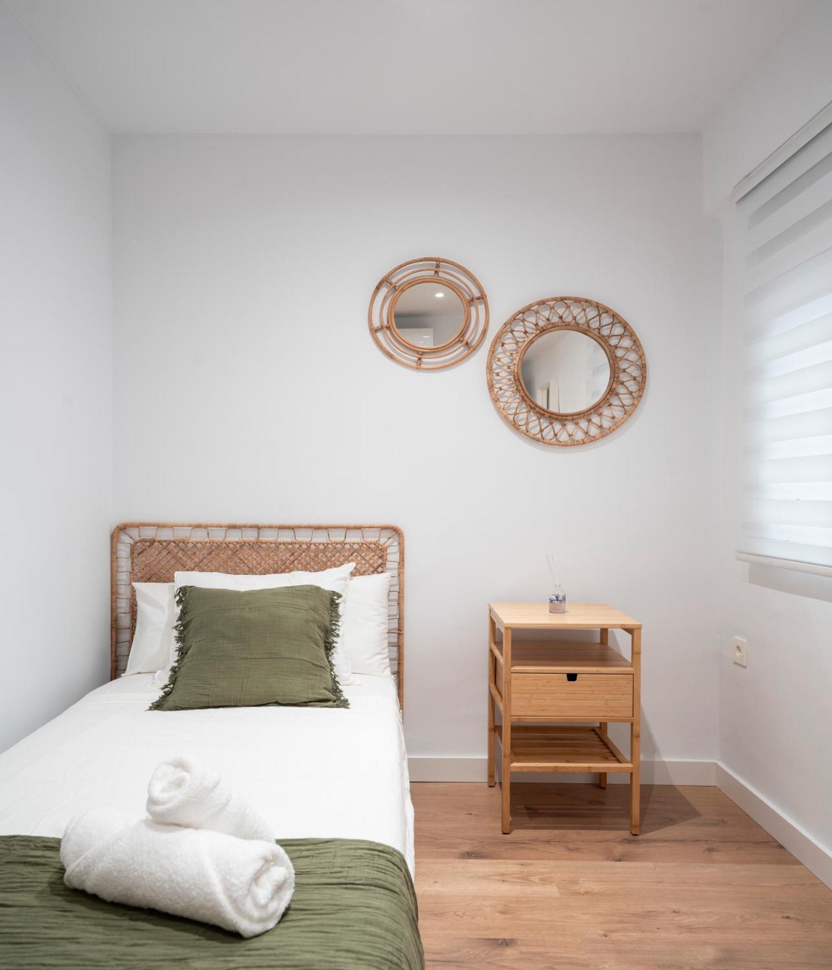 Ronda Suites Junto Estacion Tren Y Hospitales Granada Eksteriør bilde